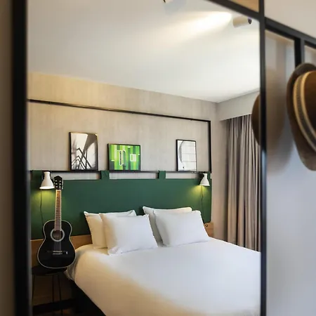 Ibis Centre Les Halles 3*