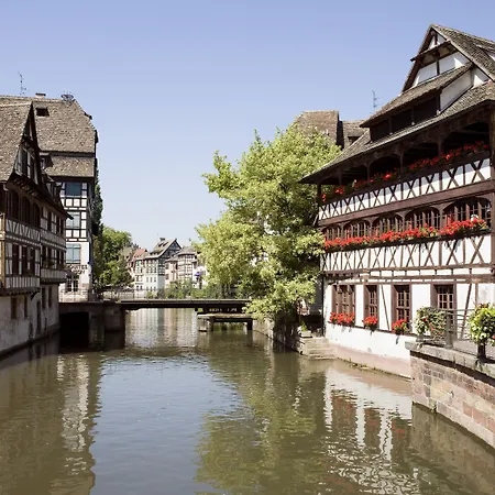 Hotel Ibis Centre Les Halles 3*