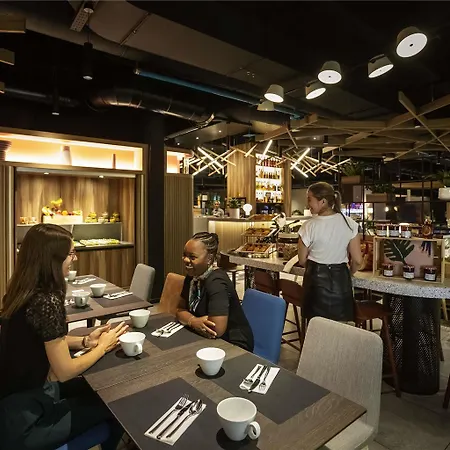 Hotel Ibis Centre Les Halles 3*