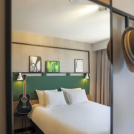 Ibis Centre Les Halles Otel 3*