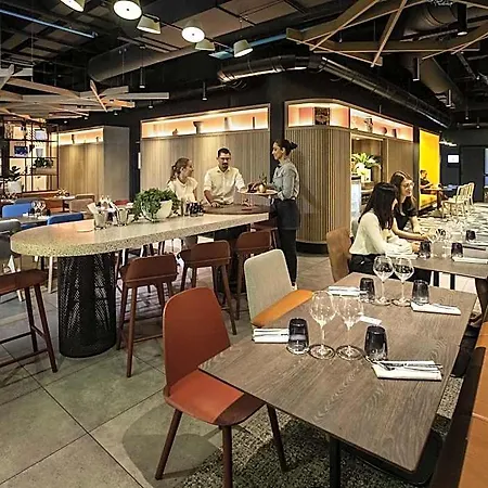 Ibis Centre Les Halles Otel 3*