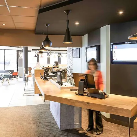 Ibis Centre Les Halles Otel 3*
