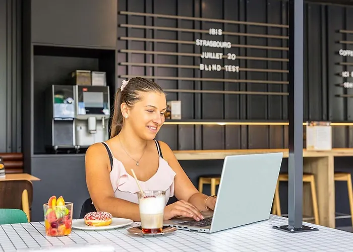 Ibis Centre Les Halles Hotel 3*