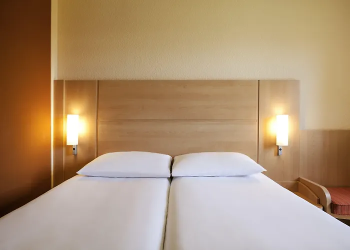 Hotel Ibis Centre Les Halles 3*