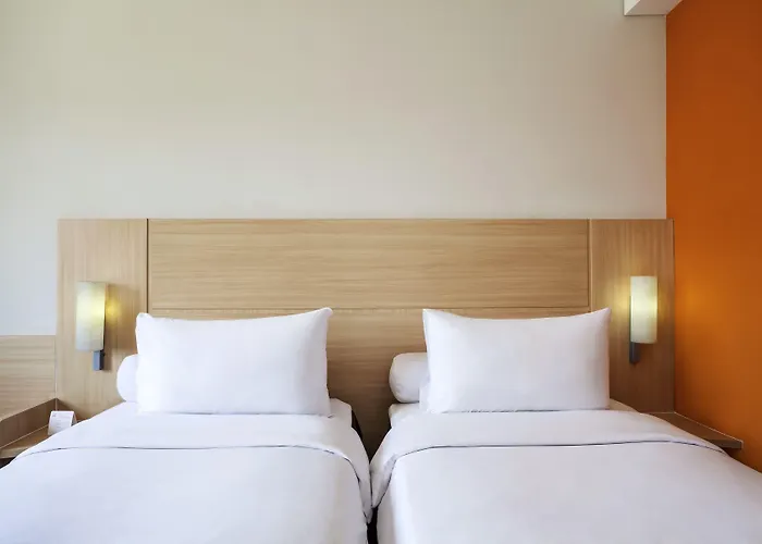 Ibis Centre Les Halles Hotel 3*