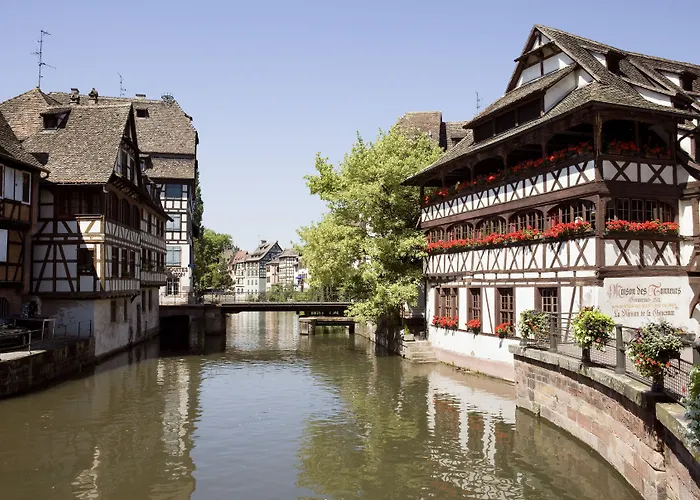 Hotel Ibis Centre Les Halles 3*