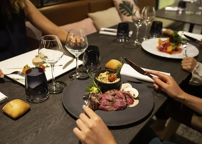 Hotel Ibis Centre Les Halles 3*