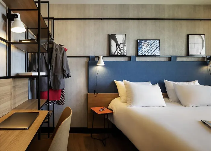 Hotel Ibis Centre Les Halles 3*