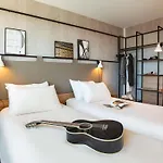 Ibis Centre Les Halles 3*