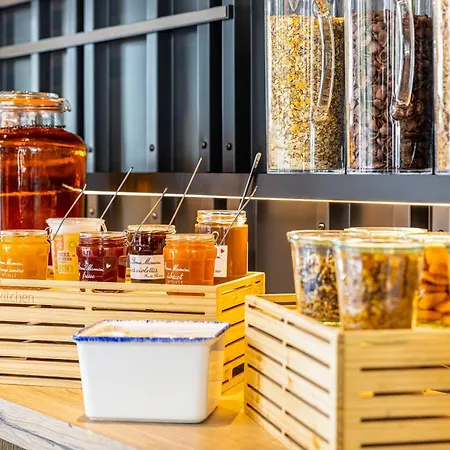 Ibis Centre Les Halles 3*