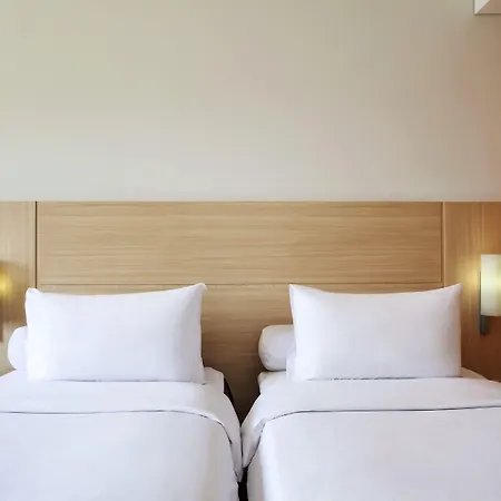 Ibis Centre Les Halles Otel 3*