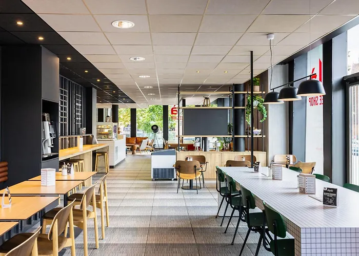 Ibis Centre Les Halles Hotel 3*