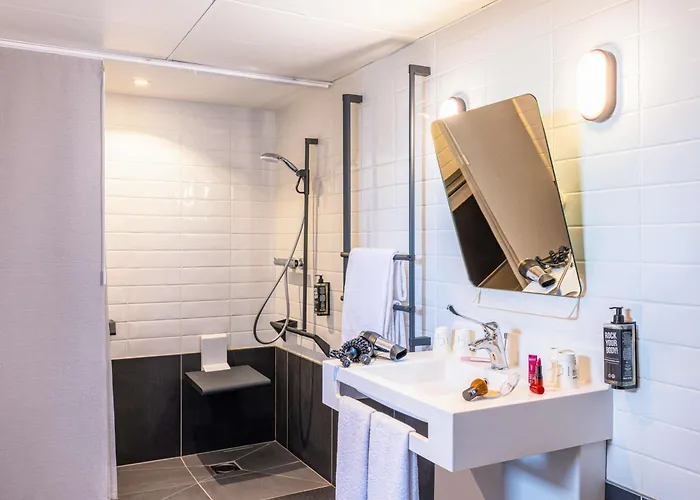 Ibis Centre Les Halles Hotel 3*