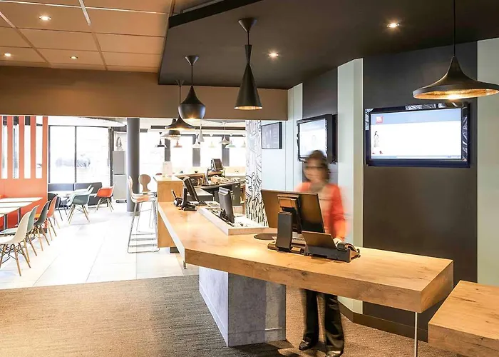 Ibis Centre Les Halles Hotel 3*
